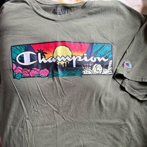Men’s XXL champion T-shirt
